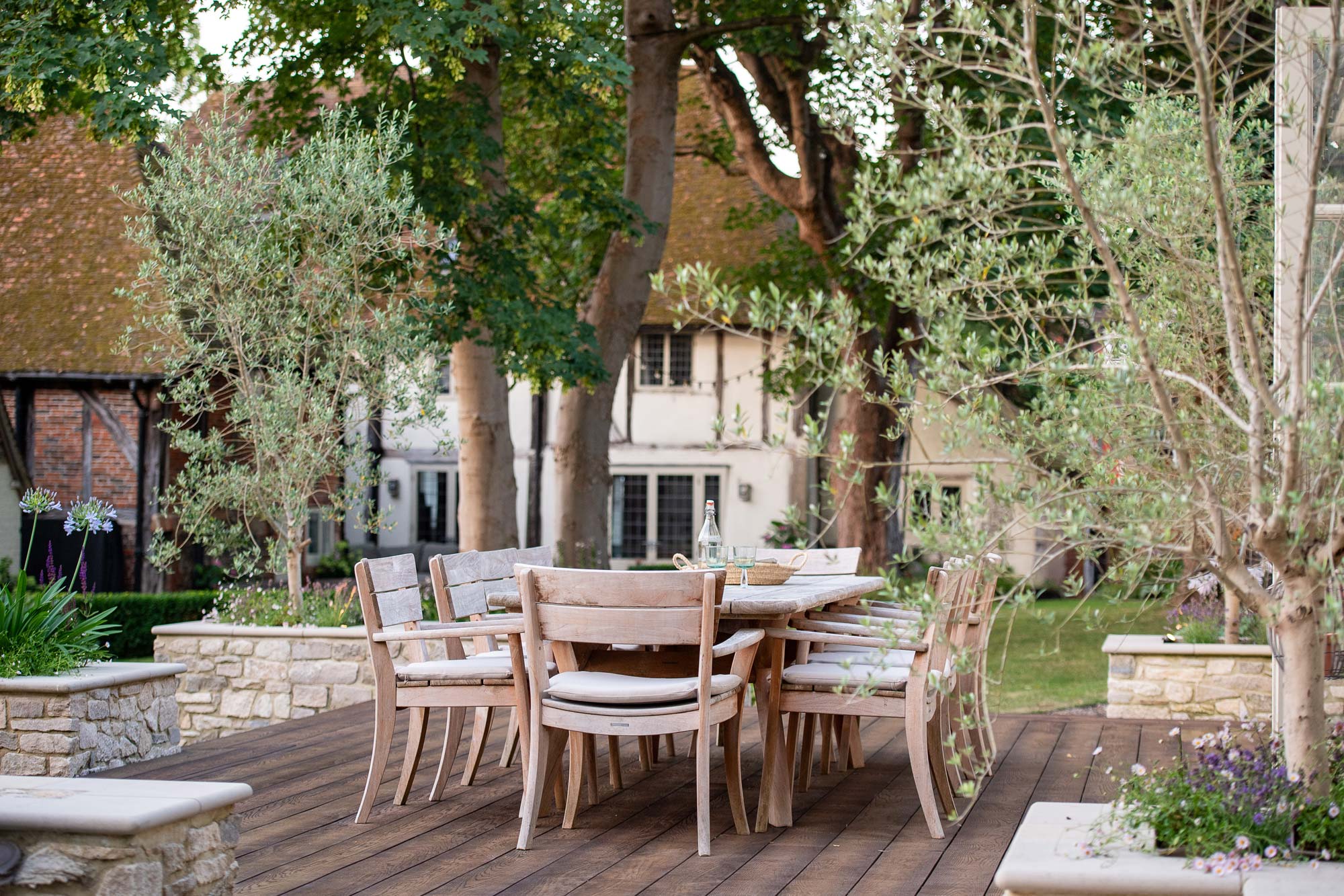 Sevenoaks Shoreham Mediterranean inspired pool garden - Marlene Lento