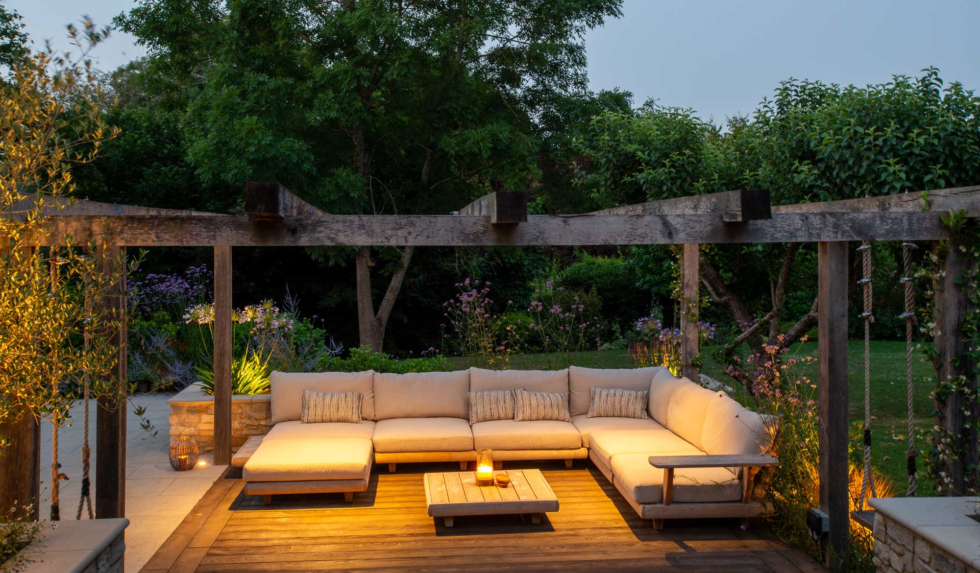Sevenoaks Shoreham Mediterranean inspired pool garden - Marlene Lento