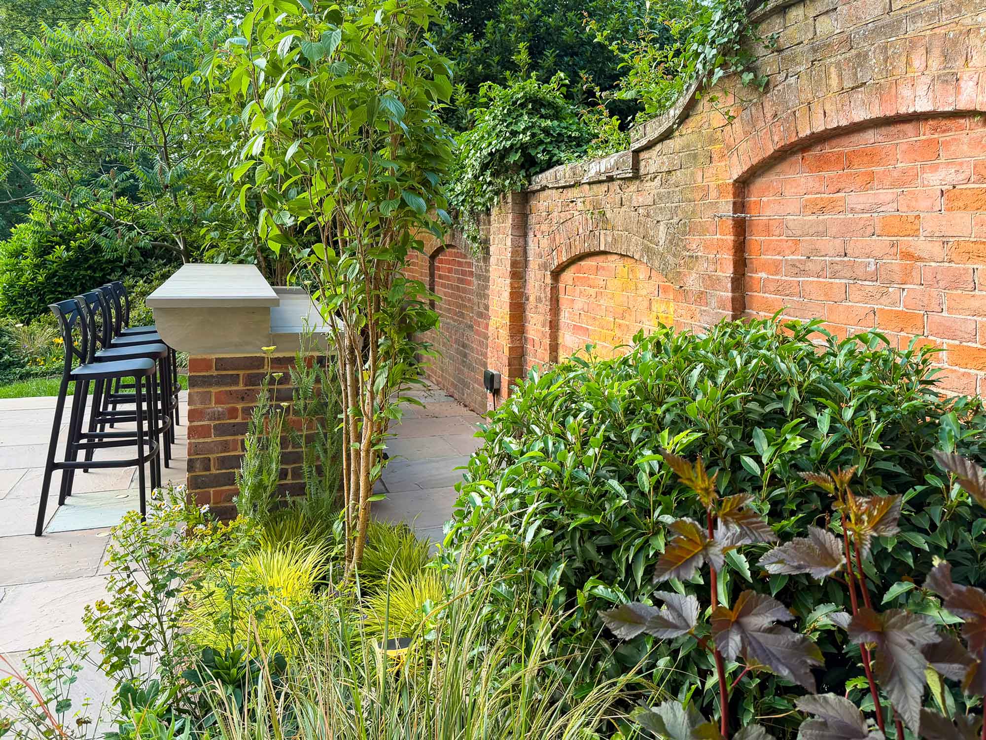 Tonbridge Edwardian garden and bar - Marlene Lento