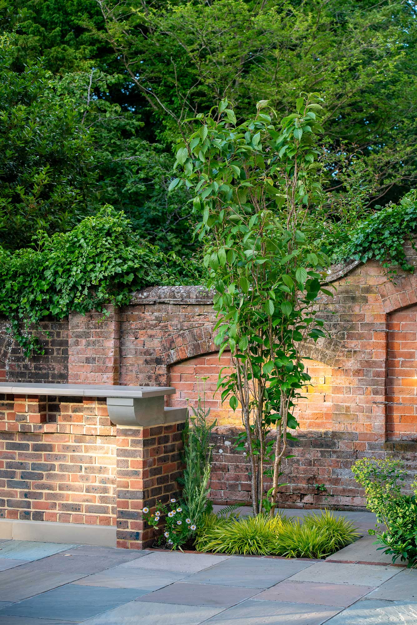 Tonbridge Edwardian garden and bar - Marlene Lento