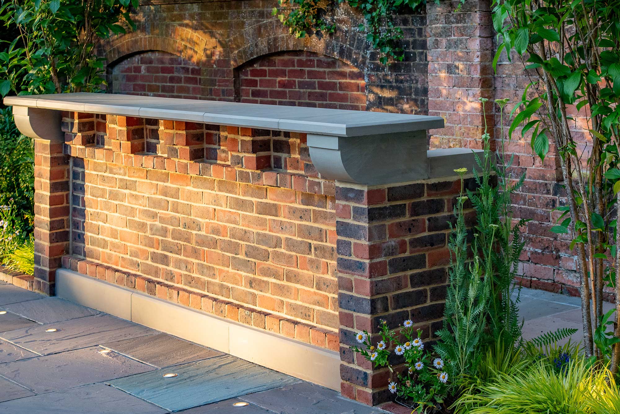 Tonbridge Edwardian garden and bar - Marlene Lento